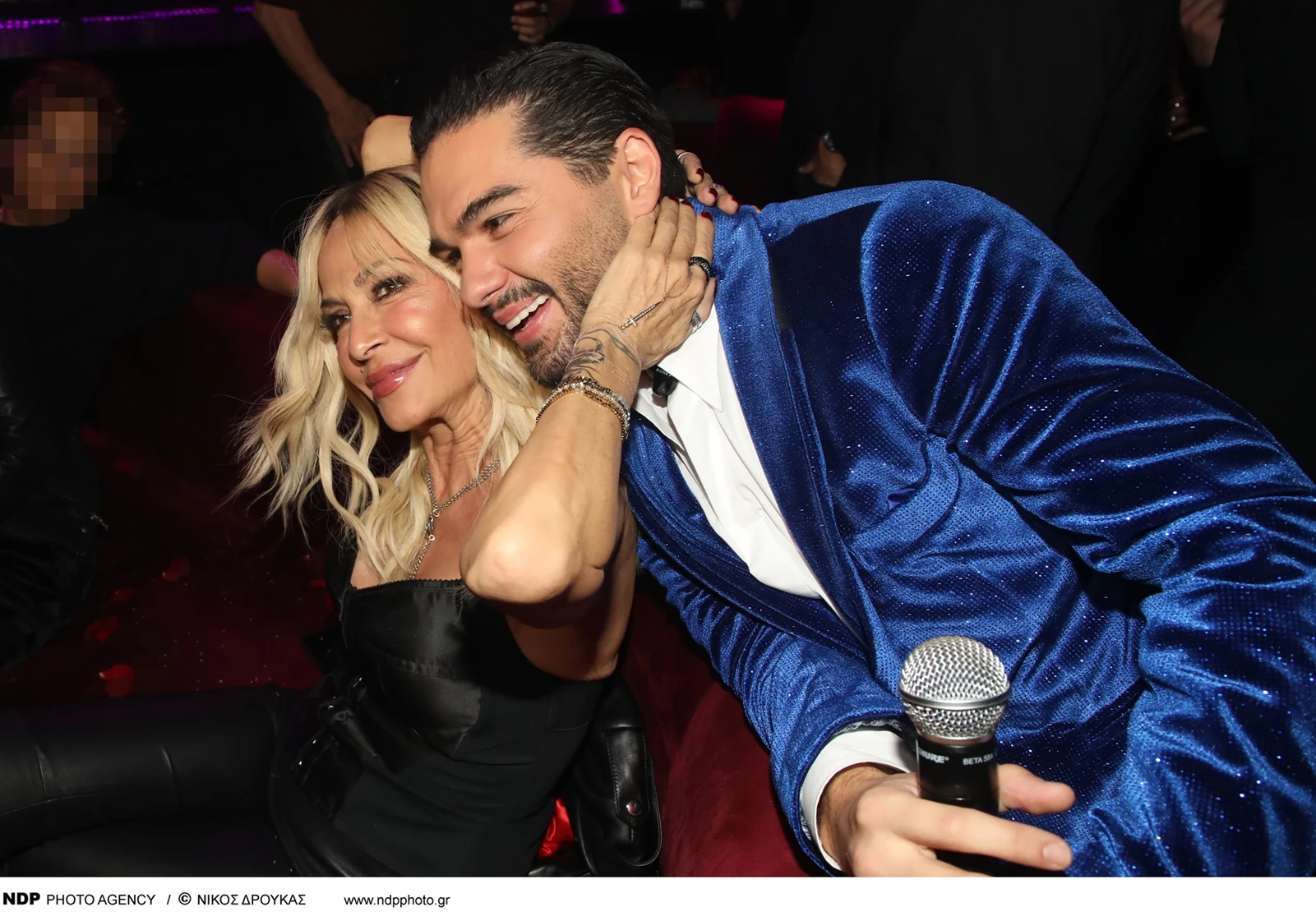 Η Άννα Βίσση με τον Χρήστο Μάστορα σε νυχτερινό κέντρο