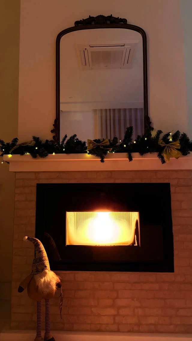 Η Ελένη Βουλγαράκη στο διαμέρισμά της στην Πορτογαλία