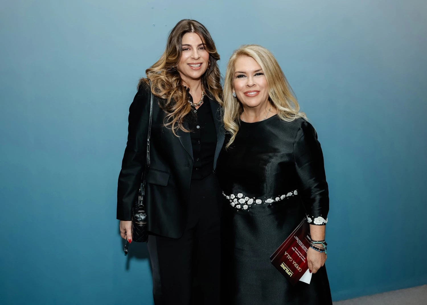 Αθανασία Μαρινάκη | Με statement κόσμημα σε φιλανθρωπικό gala