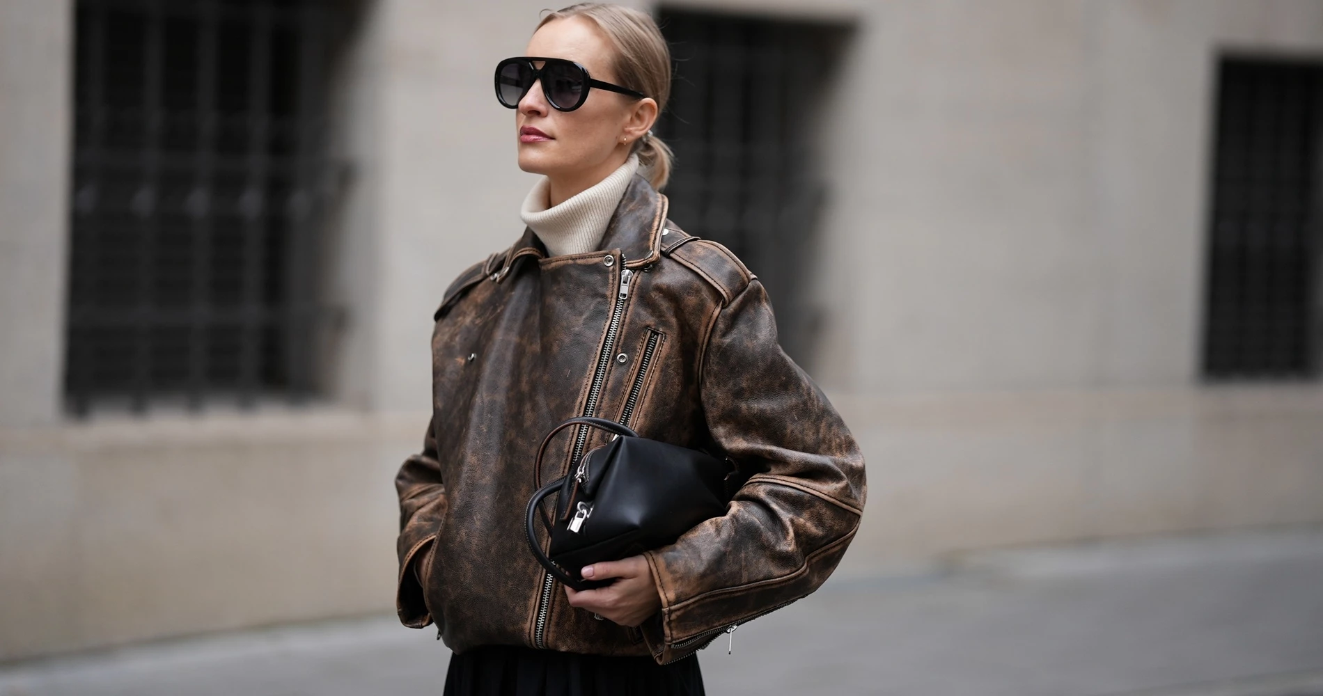 Τα κομμάτια-επένδυση που θα αγοράσεις στις εκπτώσεις και δεν θα βγάλεις ποτέ από τη ντουλάπα σου