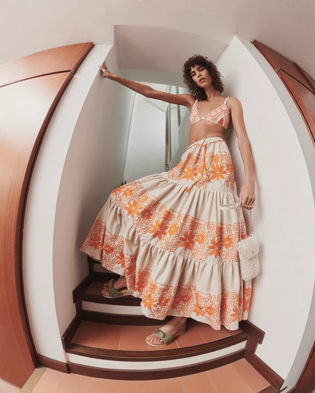 Η SS22 συλλογή της Maje εμπνέεται από τα 70s