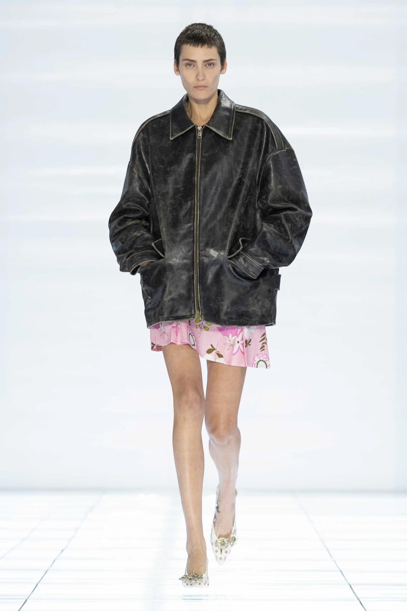 Prada SS27 | Η φούστα γίνεται ξανά το πιο ενδιαφέρον κομμάτι της γυναικείας ντουλάπας