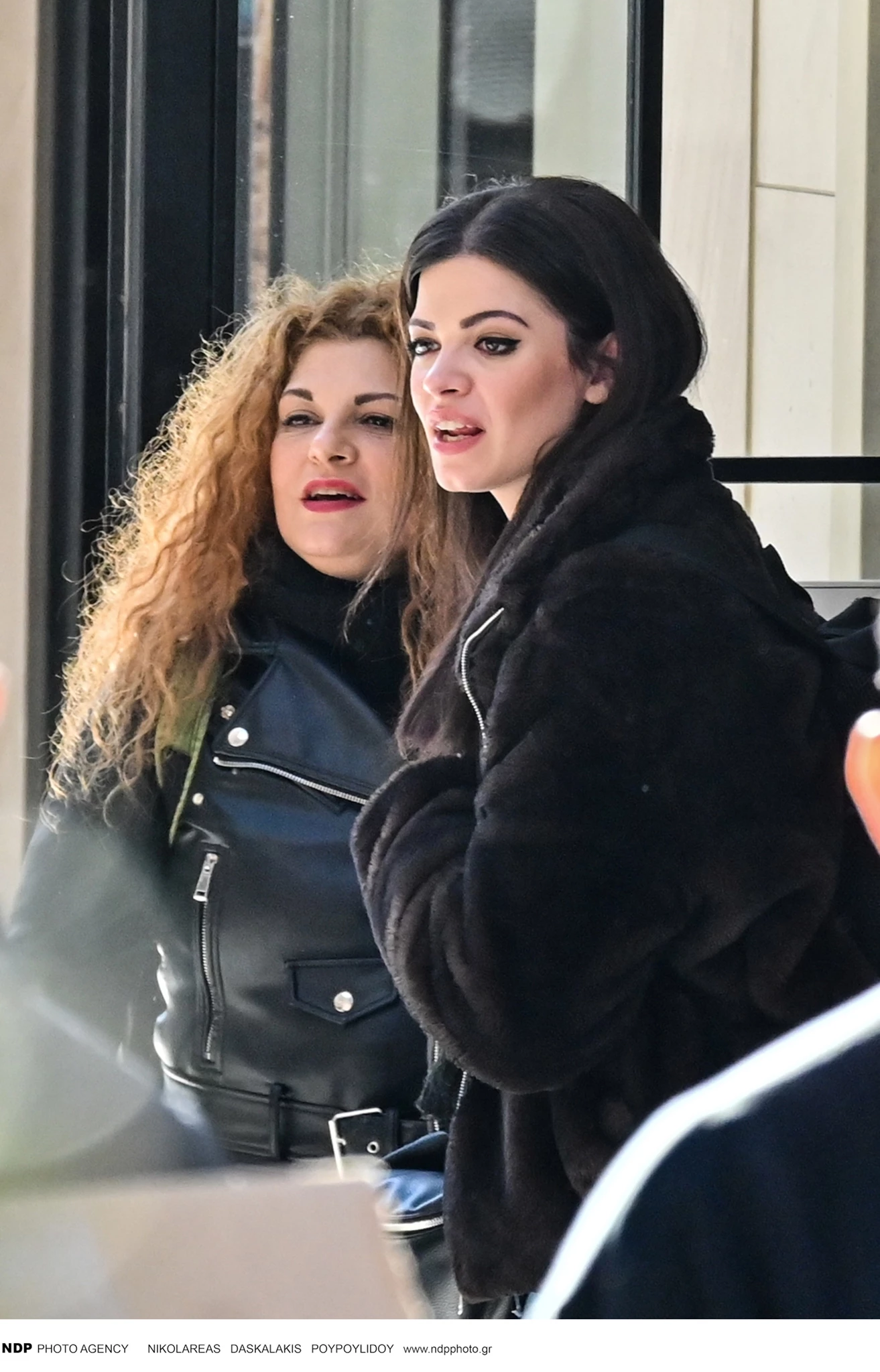 Τάνια Τρύπη - Τζένη Καζάκου