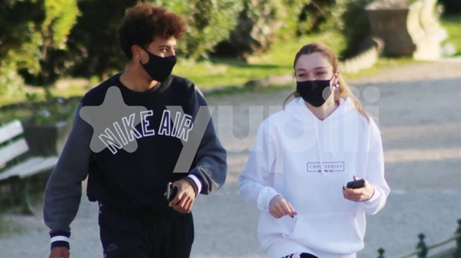 Η κόρη Νεφέλη Λιβιεράτου είναι ζευγάρι με γόνο επιχειρηματικής οικογένειας, το Πάσχα Καινούργιου - Τσαγκρίδη και όλα τα νέα