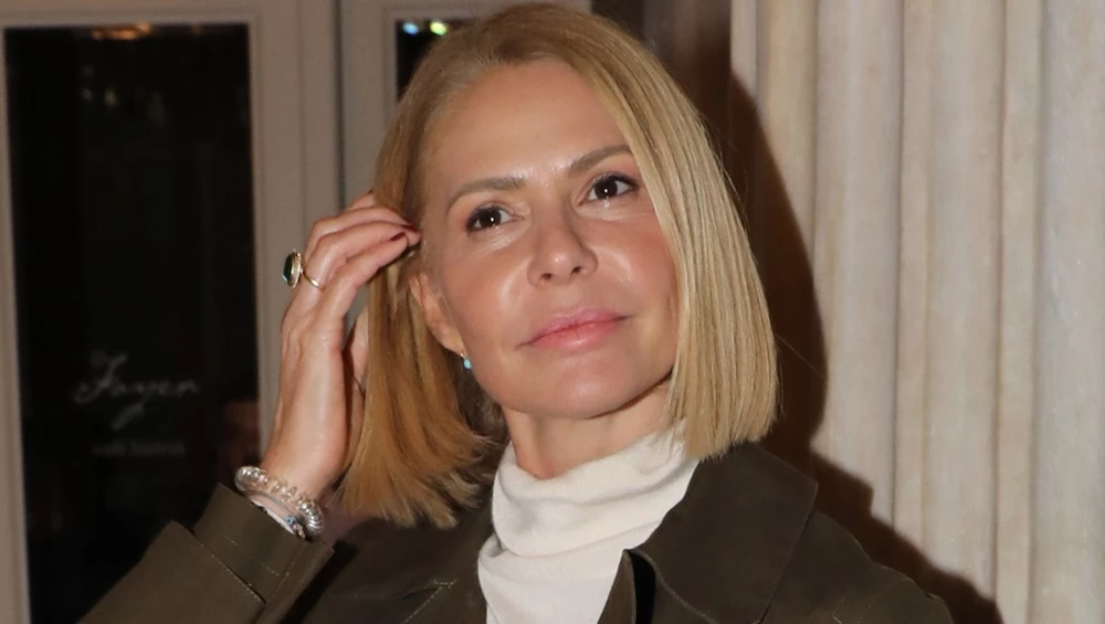 Η ερημική παραλία που απήλαυσε το μπάνιο της η Τζένη Μπαλατσινού | Δείτε τη φωτογραφία με τα καταγάλανα νερά