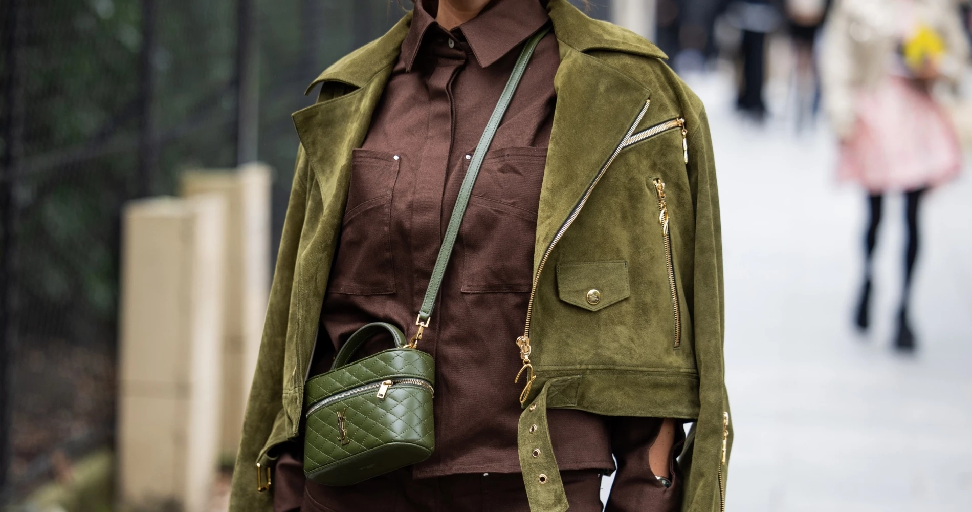 Τα στιλιστικά λάθη που δεν πρέπει να κάνεις όταν φοράς καφέ χρώμα