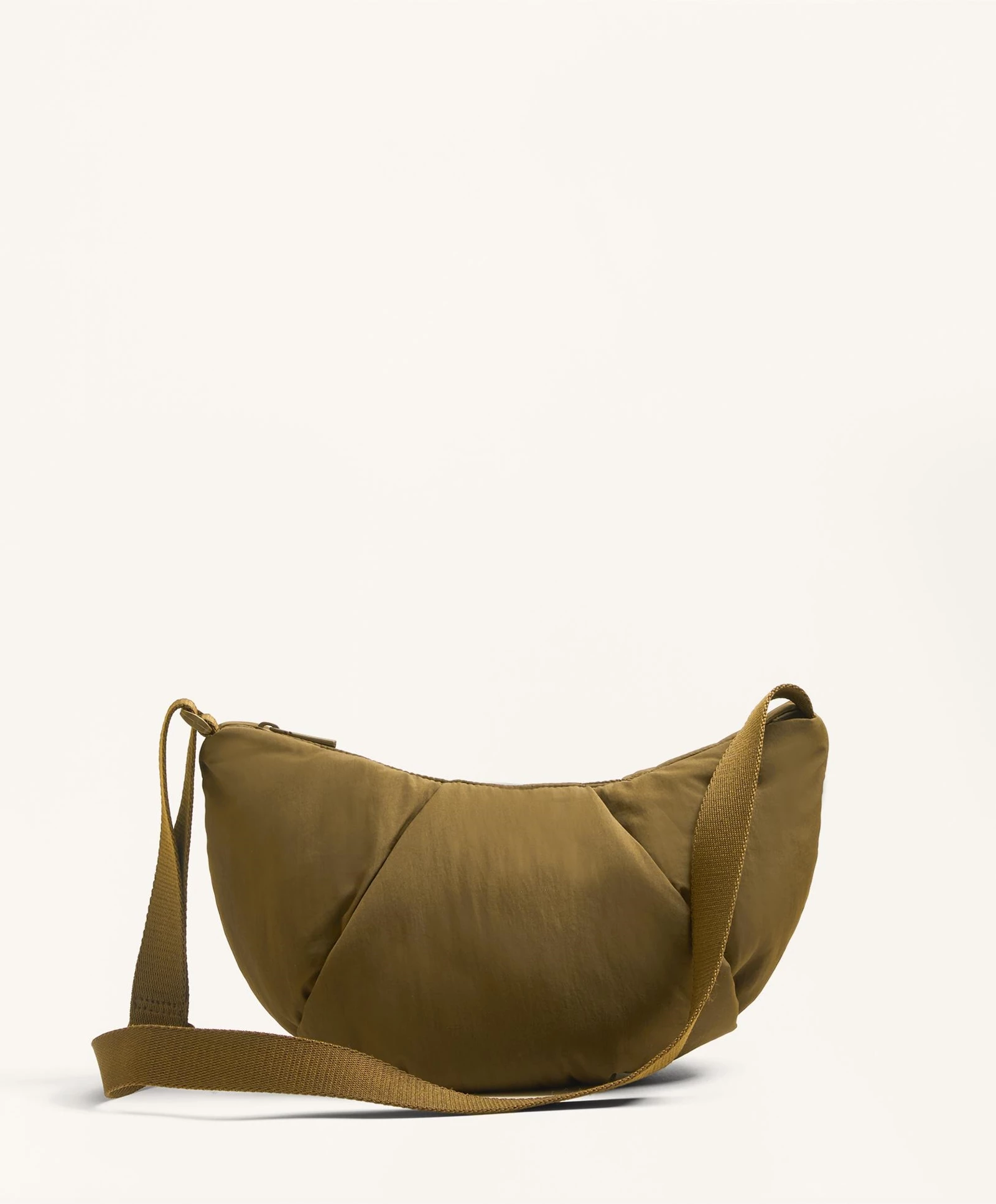 Μίνι καπιτονέ τσάντα χιαστί λαδί, Oysho.