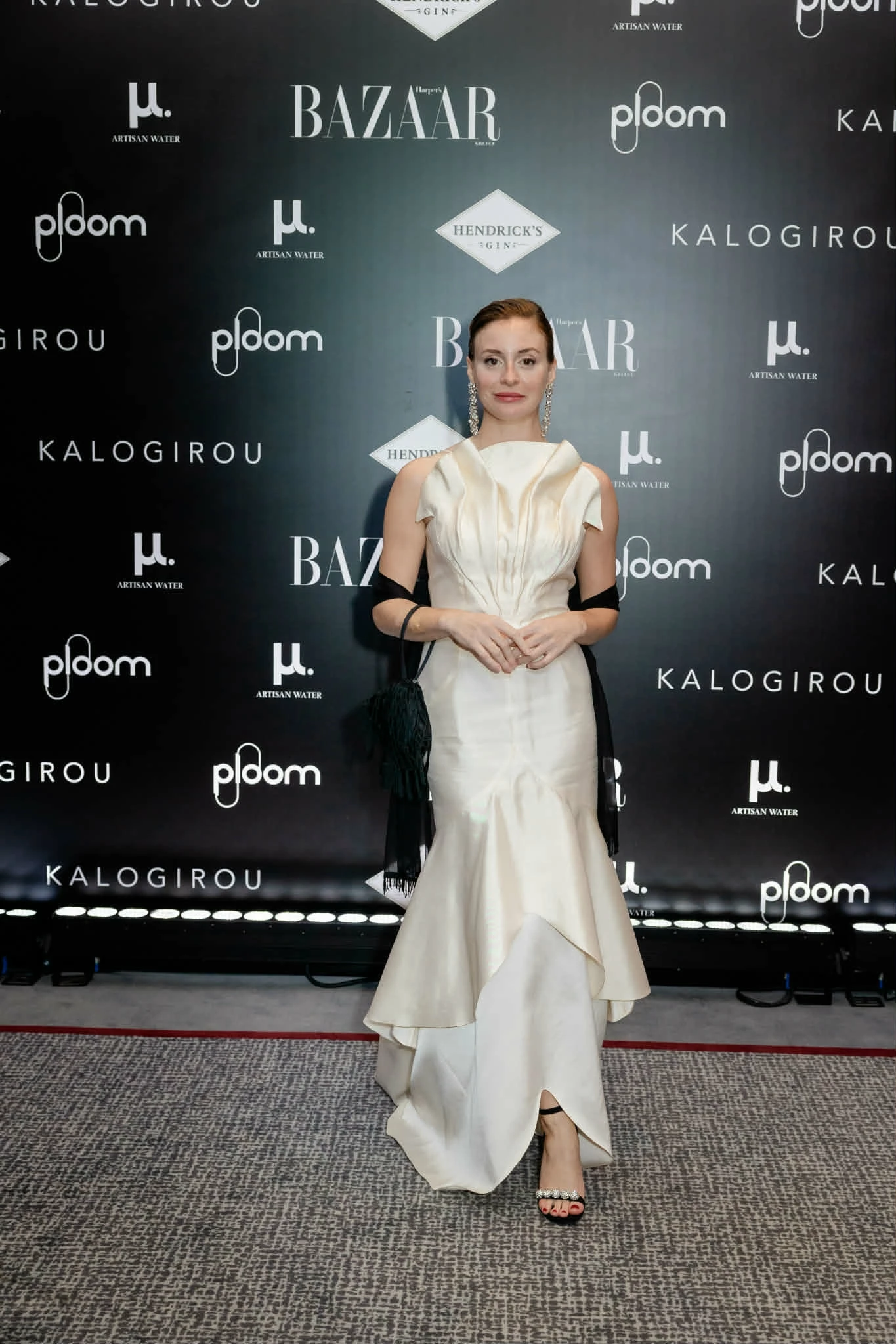 Πώς θα ντυθείς κομψά στα εορταστικά ρεβεγιόν σύμφωνα με την Γεωργία Ξηρού