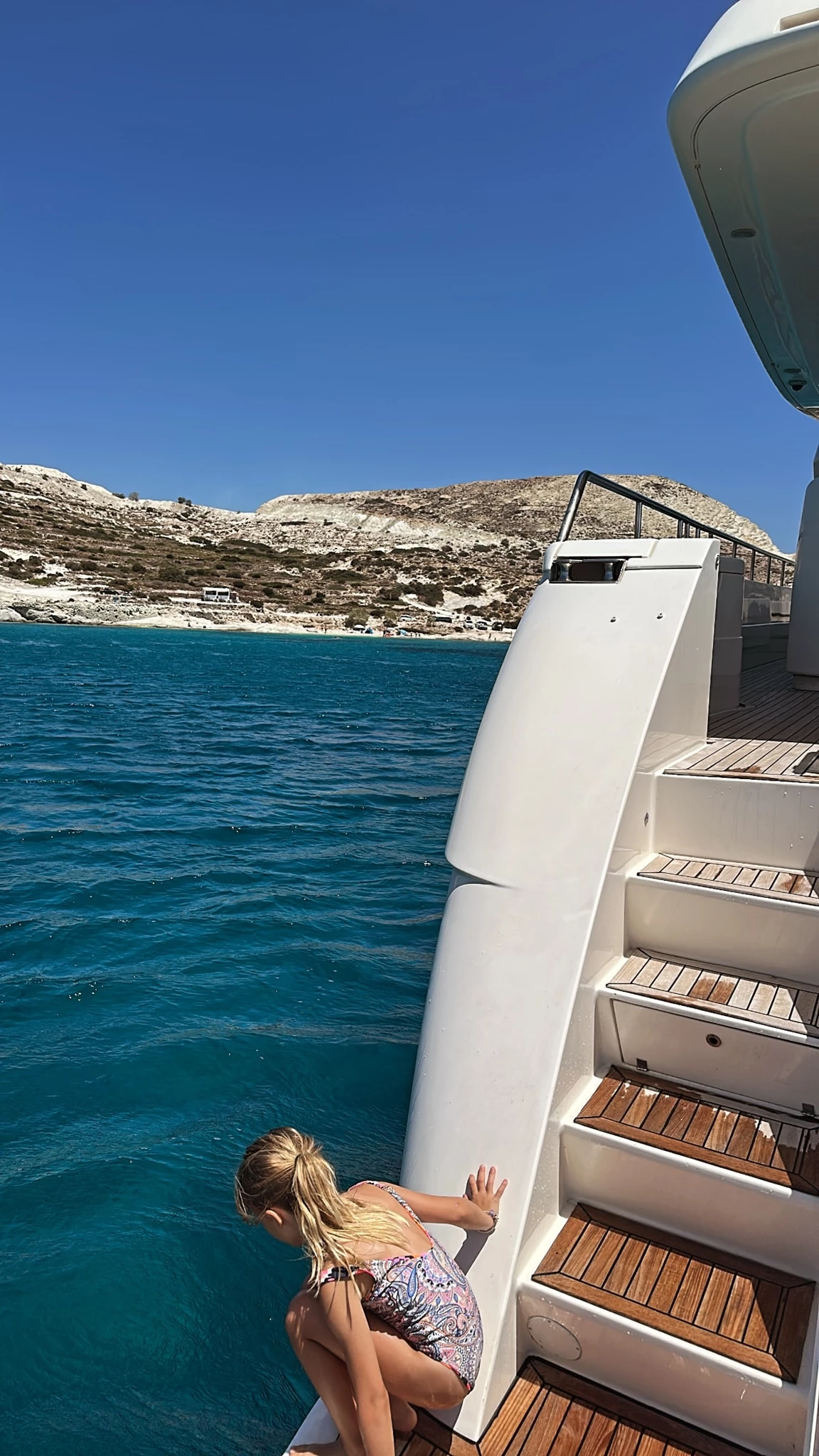 Φλορίντα Πετρουτσέλι | Διακοπές με την οικογένειά της σε πολυτελές γιοτ