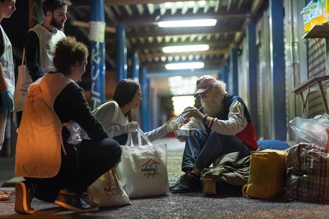 Δείπνο Αγάπης | Μια "αγκαλιά" για τους ανθρώπους που νιώθουν μόνοι