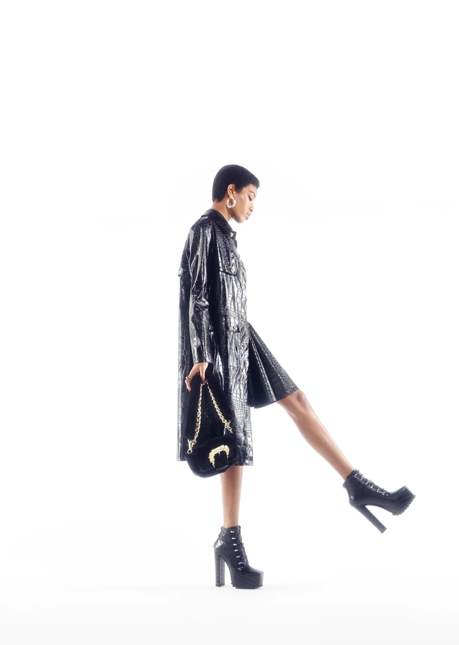 Η επαναστατική συλλογή Versace Jeans Couture για το Φθινόπωρο - Χειμώνα 2023