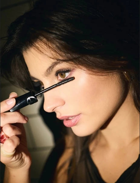 Δανάη Παππά | Αυτή είναι η mascara που χρησιμοποιεί για σαγηνευτικές βλεφαρίδες