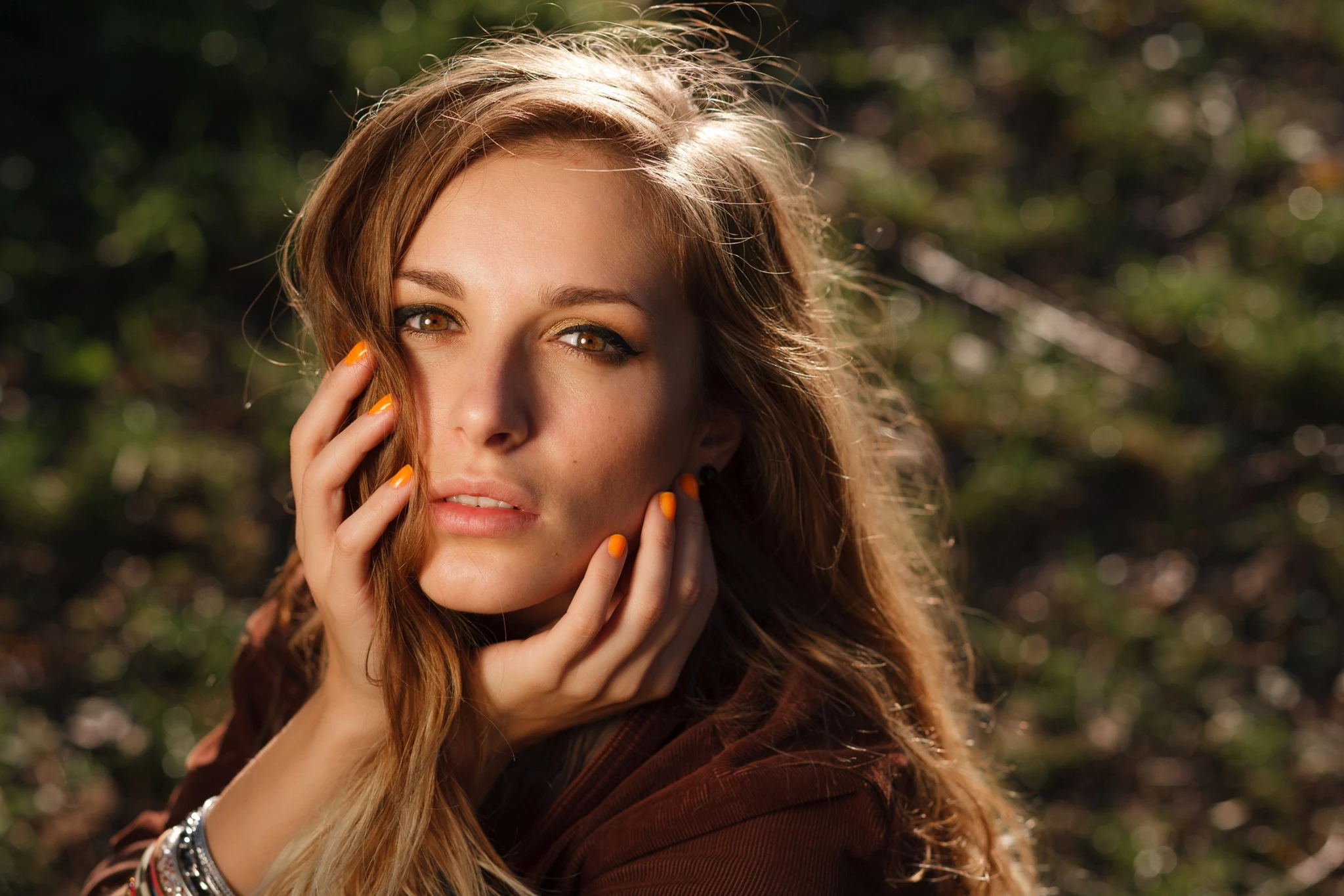 5 summer nail trends που θα σου ανεβάσουν τη διάθεση