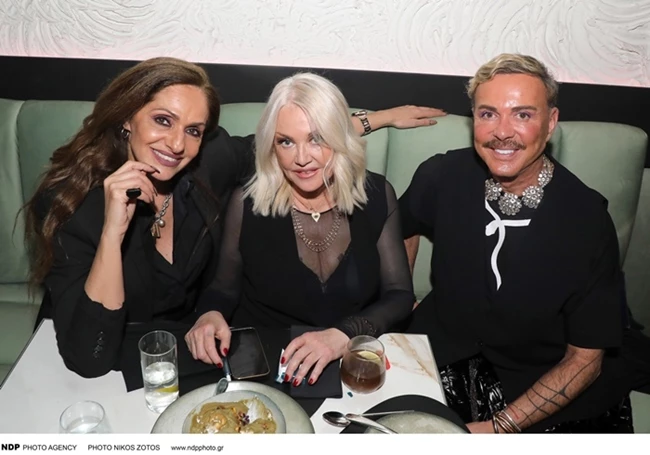 Βίκυ Κουλιανού - Ρούλα Κορομηλά - Λάκης Γαβαλάς