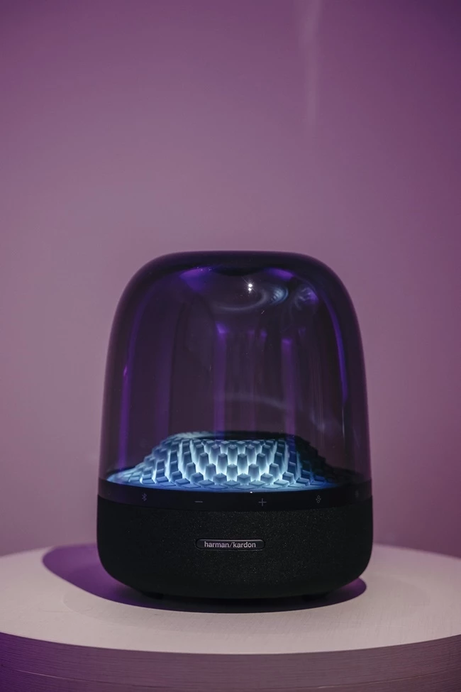 Harman/Kardon Aura Studio 4