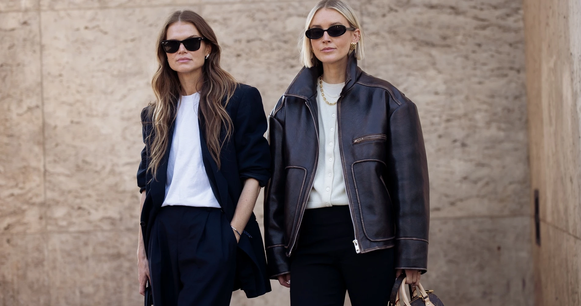 Η μακρυμάνικη μπλούζα με δαντέλα από τη συλλογή Tezenis θα συμπληρώσει τέλεια όλα τα looks σας με σακάκια