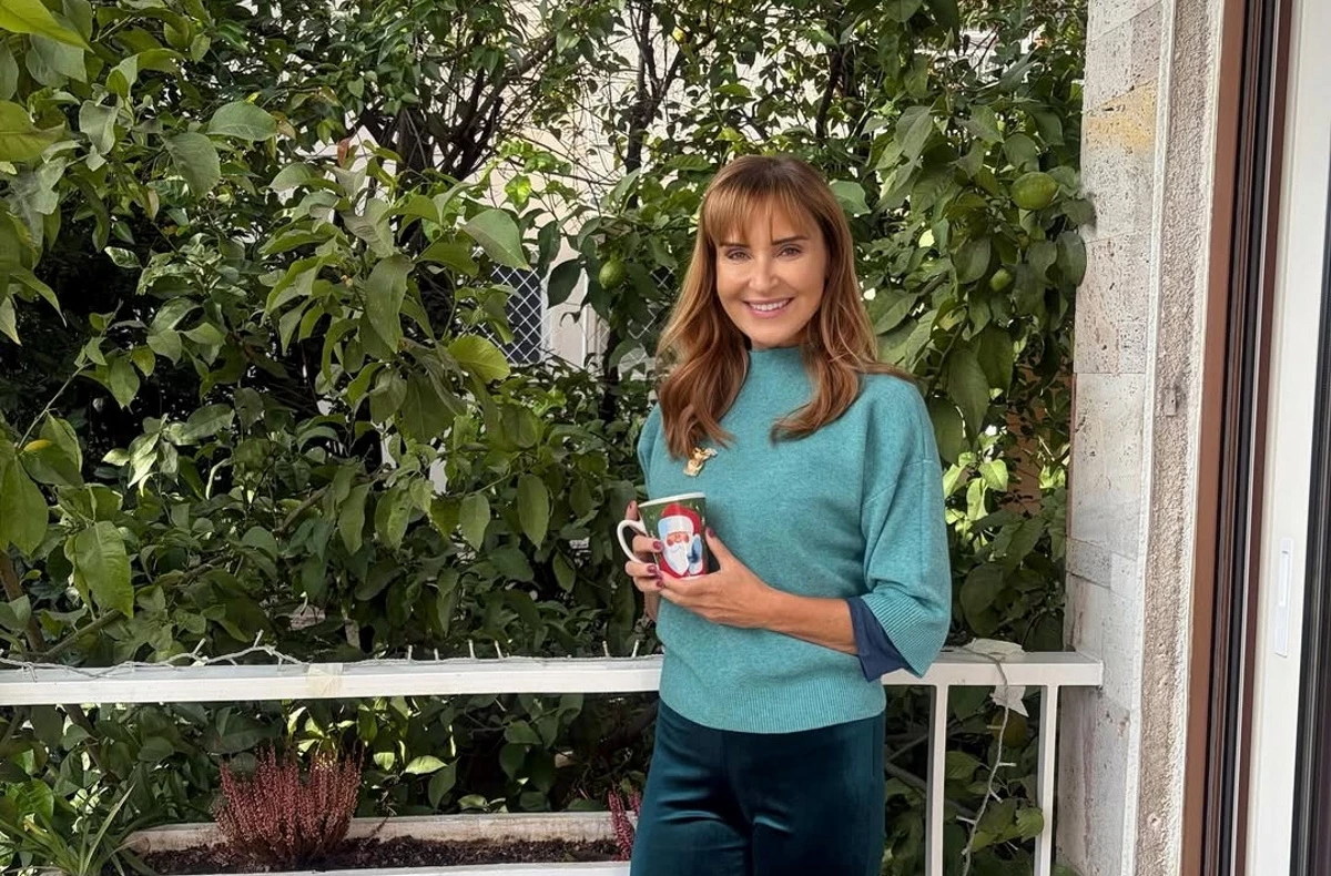 Μάρα Ζαχαρέα | Στο κυριακάτικο τραπέζι της με το αγαπημένο φαγητό των παιδικών μας χρόνων