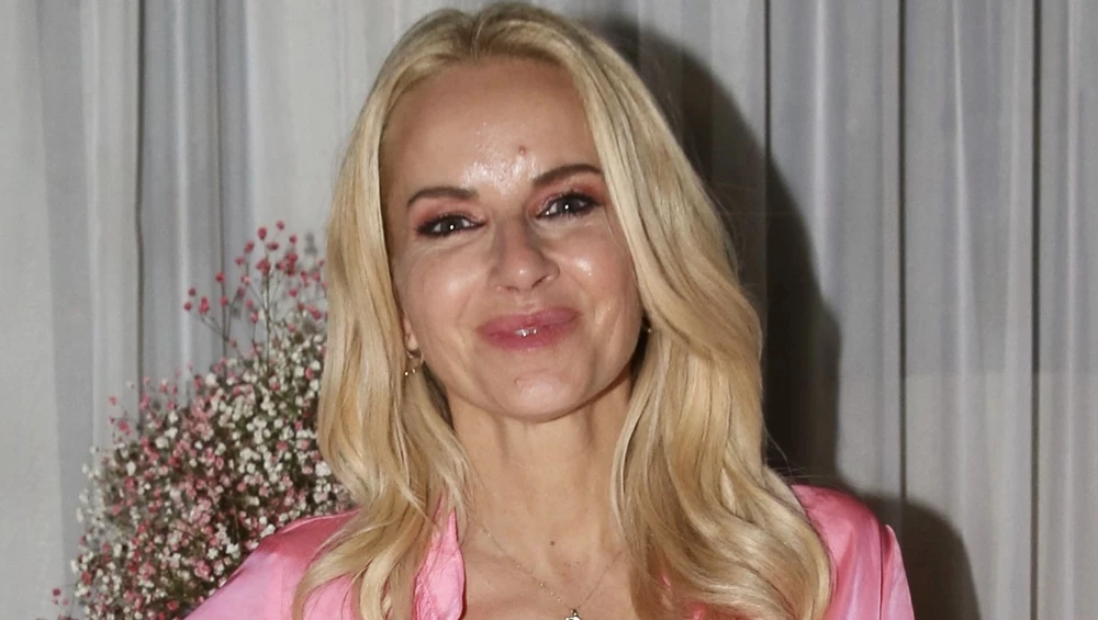 Η Μαρία Μπεκατώρου με το αγαπημένο της μανικιούρ που υιοθετεί ξανά και ξανά