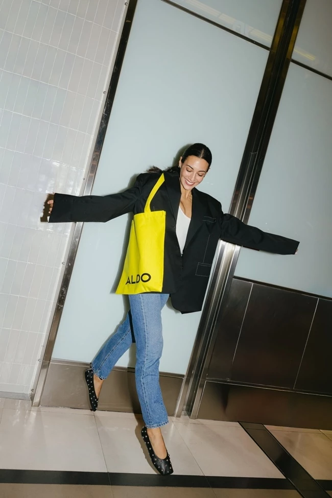 H Ευγενία Σαμαρά με τα παπούτσια της σεζόν