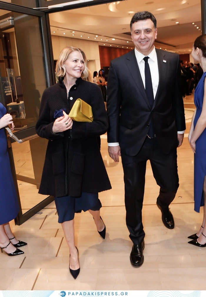 Η εμφάνισή της Τζένης Μπαλατσινού