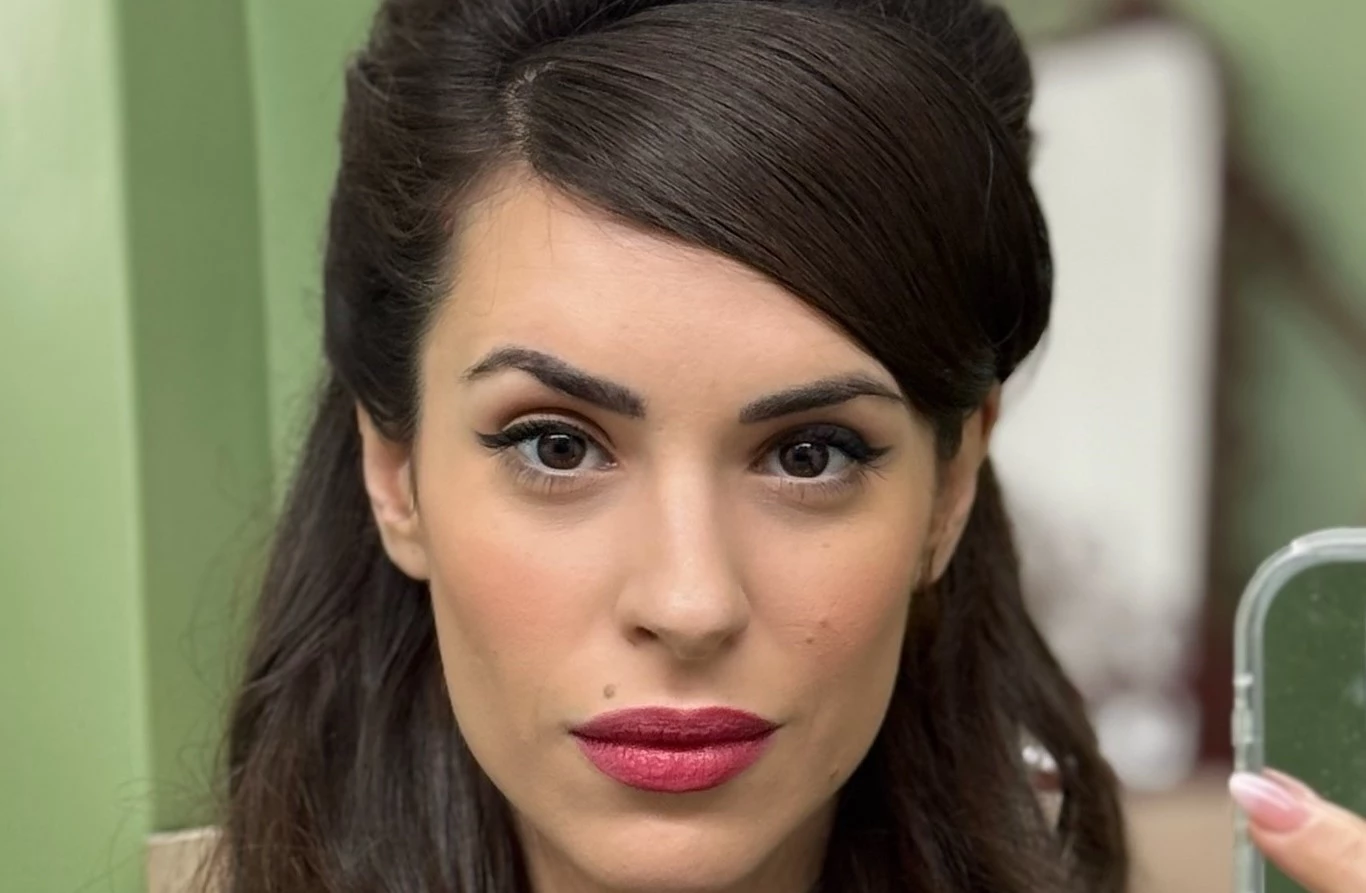 Ιζαμπέλλα Φούλοπ | Αυτή είναι η γυμναστική που της έχει χαρίσει τους καλοσχηματισμένους κοιλιακούς της