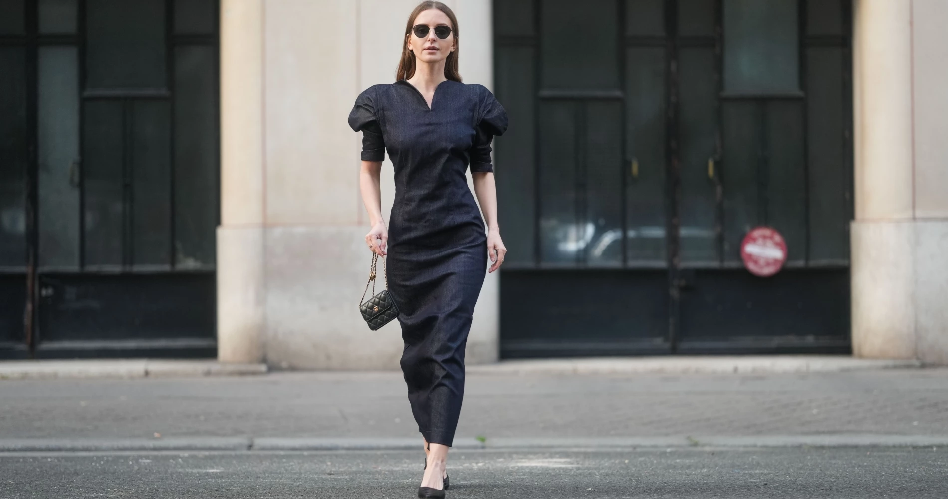 Το denim φόρεμα από τη Massimo Dutti που φοράς από το πρωί ως το βράδυ όλο το καλοκαίρι