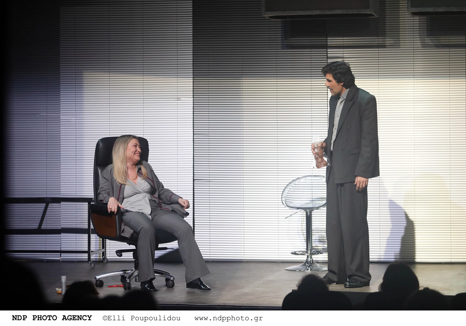 Ιωάννα Ασημακοπούλου | Ποια συμπρωταγωνίστριά της από "Το Σόι Σου" βρέθηκε στην επίσημη πρεμιέρα της στο θέατρο;