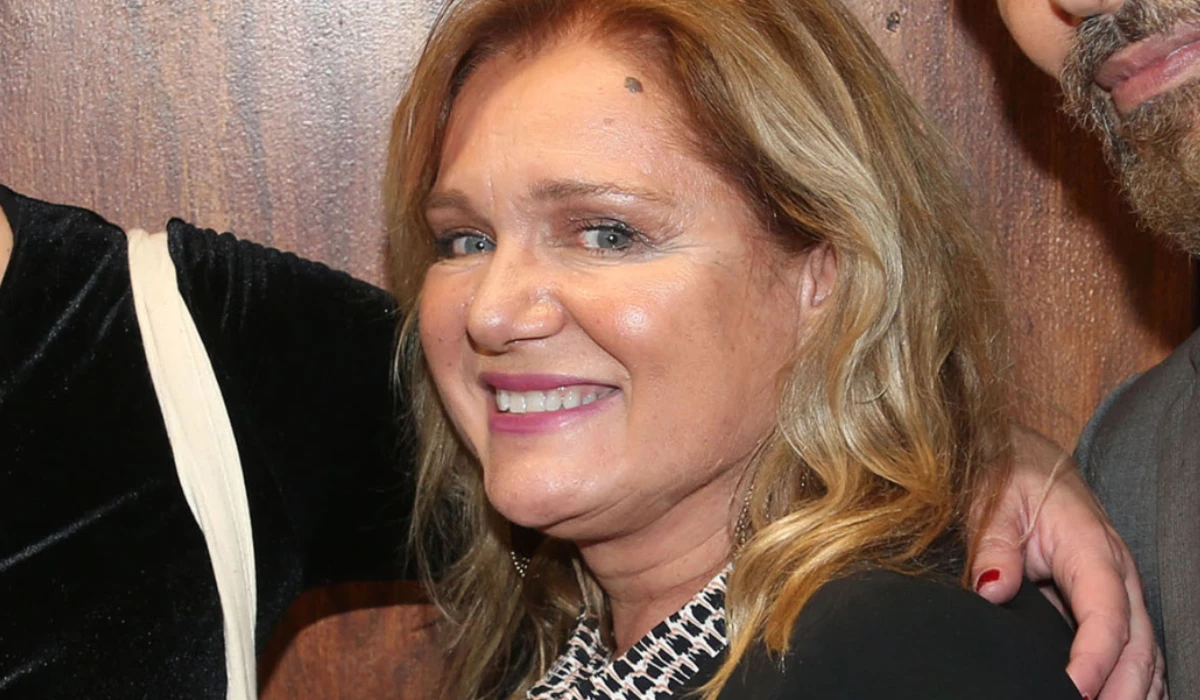 Στην Αντίπαρο η Μαρία Καβογιάννη | Η βραδινή έξοδος για κρασί και ψαρομεζέδες