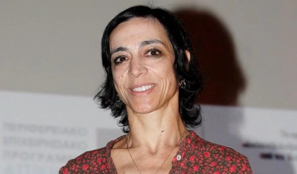 Μαζί στο καμαρίνι | Η Έλενα Τοπαλίδου αγκαλιά με την Κλέλια Ανδριολάτου