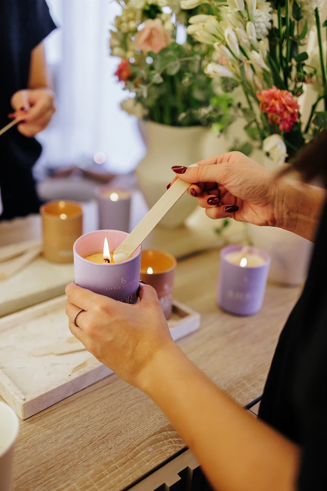 Candle Massage | Μια ξεχωριστή εμπειρία χαλάρωσης σώματος με κεριά