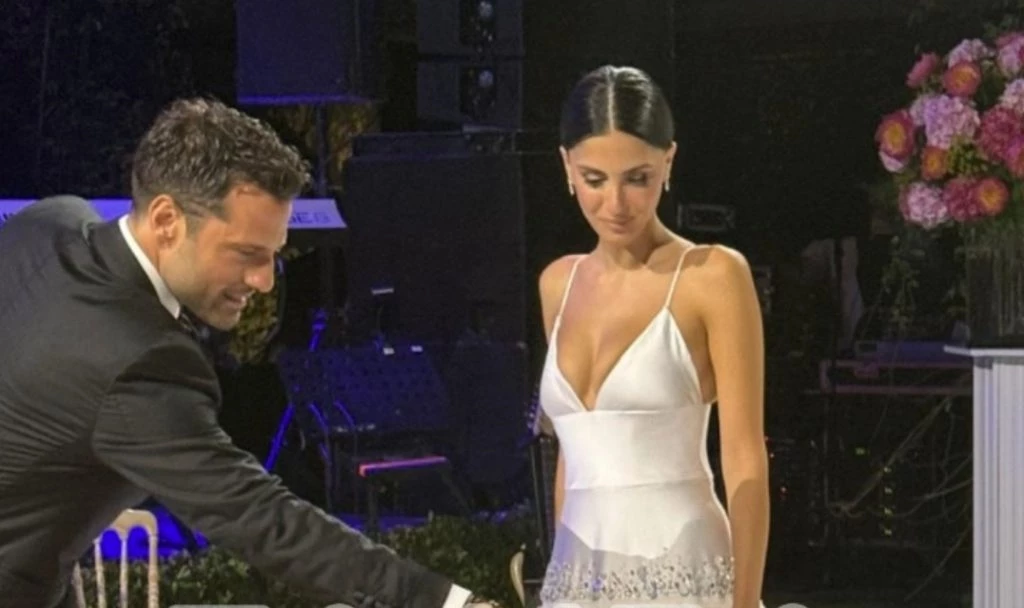 Παντρεύεσαι στον καύσωνα; Όλα τα tips για άψογο μακιγιάζ όπως της Αλεξάνδρας Νίκα