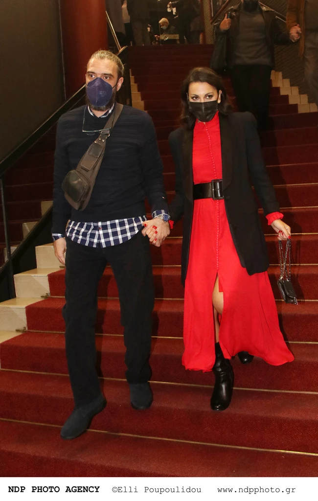 Σωτήρης Τσαφούλιας | Σπάνια δημόσια εμφάνιση με τη γοητευτική σύντροφό του, Αννα Μενενάκου