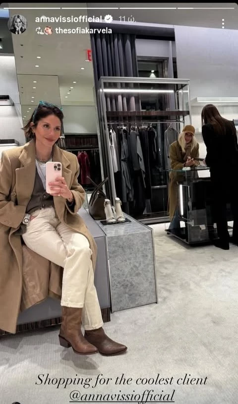 Η Σοφία Καρβέλα για ψώνια με την Άννα Βίσση