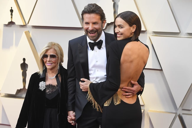 Bradley Cooper, Irina Shayk and his mother