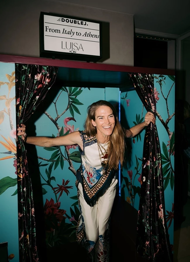 Luisa World x La DoubleJ | Δύο ημέρες βυθισμένες στο χρώμα, την ενέργεια και τη φιλοσοφία της JJ Martin.