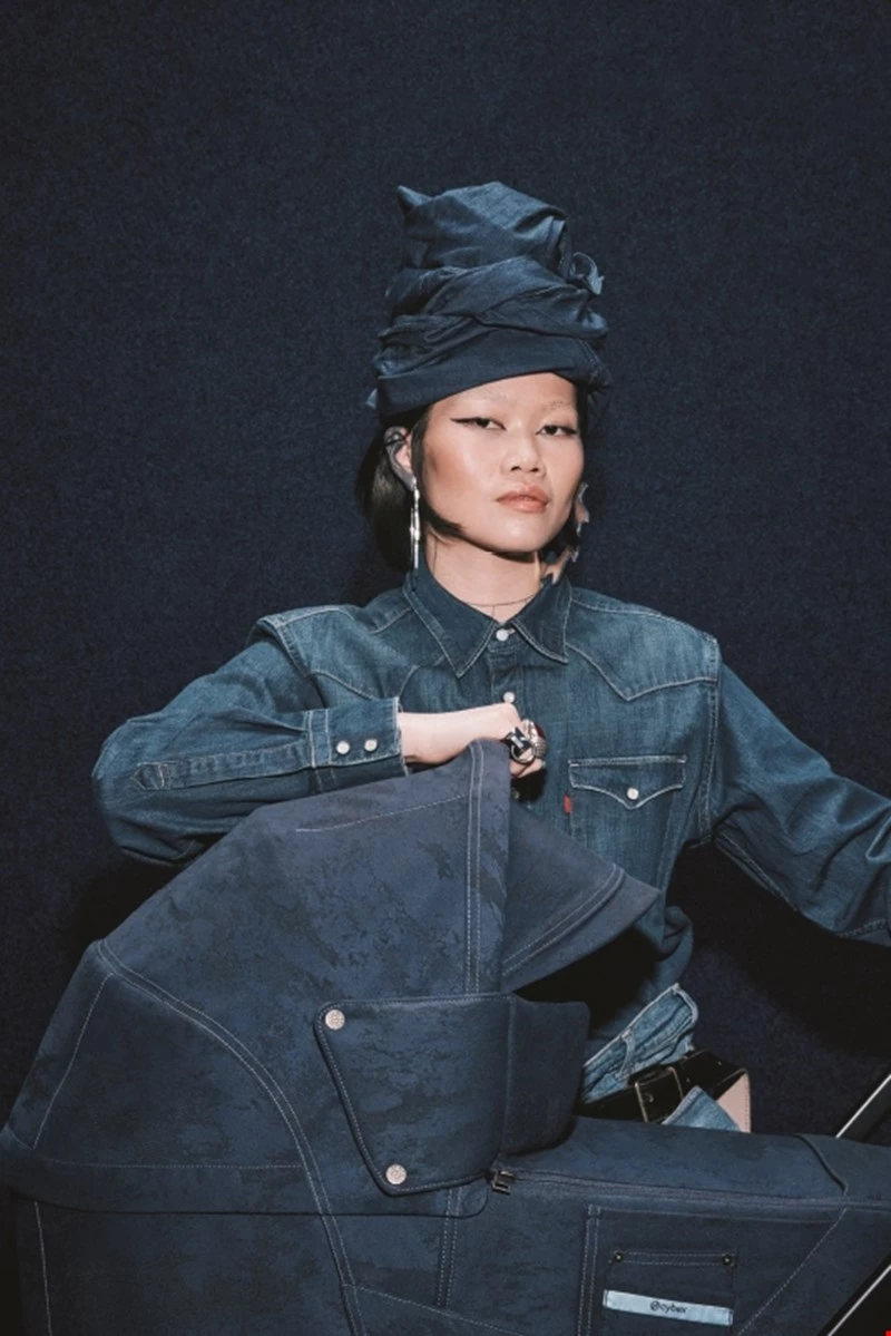 Rebellious Luxury | Η νέα επαναστατική συλλογή της CYBEX επενδύει στην τάση του denim