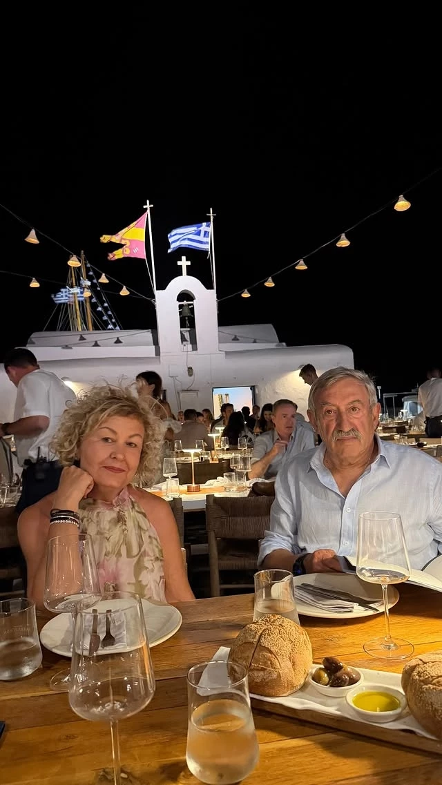 Οι γονείς του Πάνου Κουτσουμπή στην Πάρο