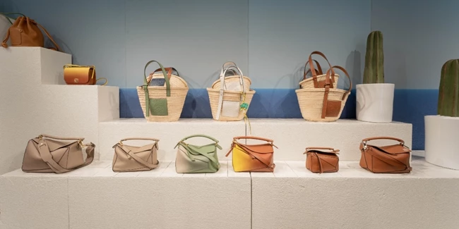 Loewe store Μύκονος .