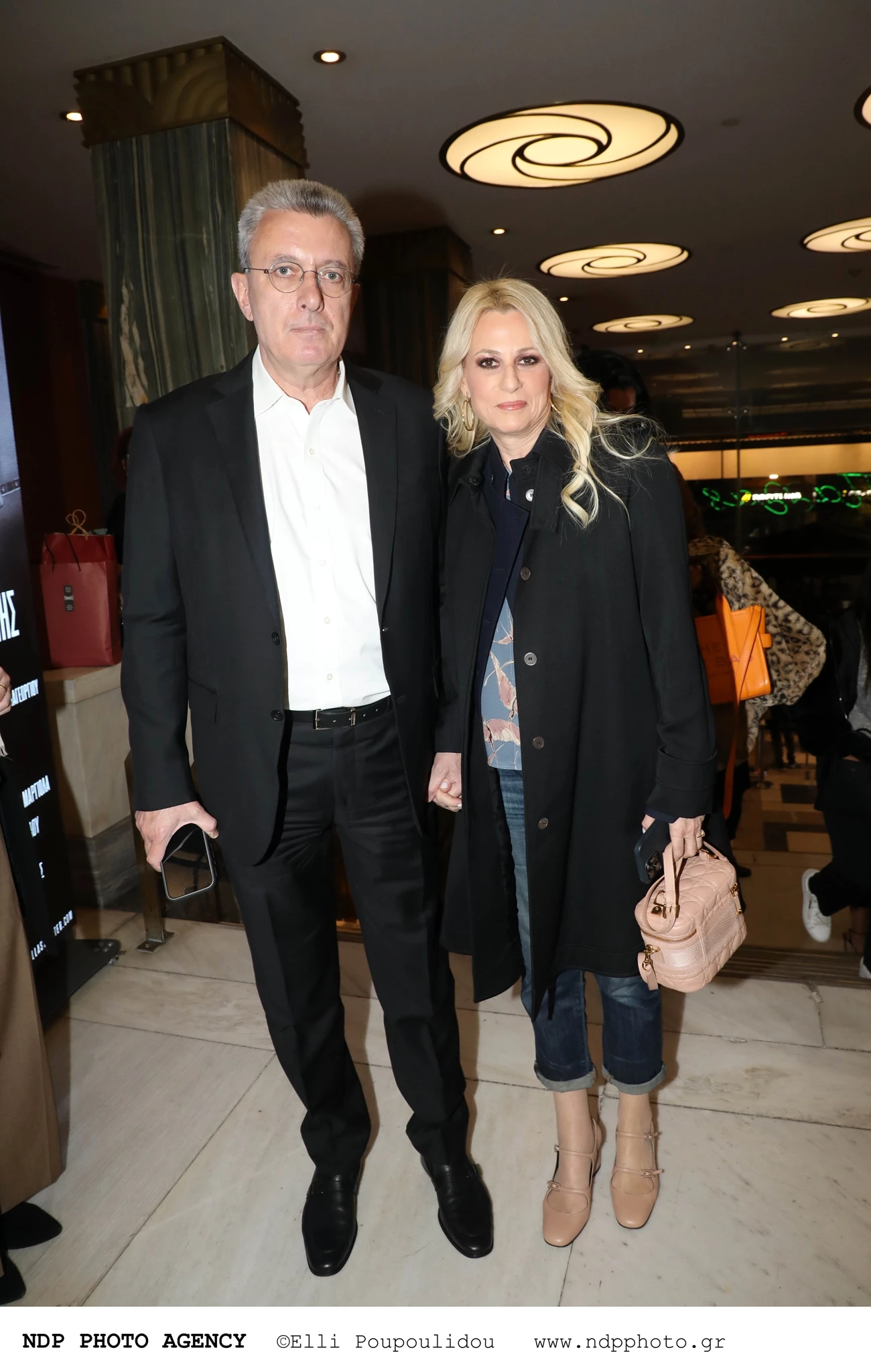 Νίκος Χατζηνικολάου | Σπάνια βραδινή έξοδος με τη σύζυγό του, Κρίστη Τσολακάκη