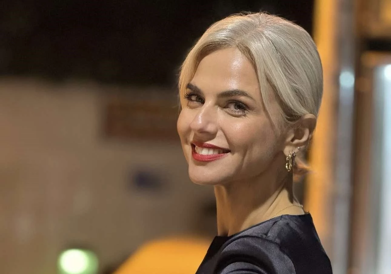 Χριστίνα Κοντοβά | Με το τέλειο summer look στα σοκάκια της Πάτμου