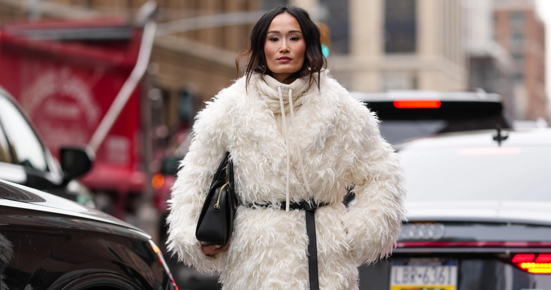 Όλα τα fashion errors που πρέπει να αποφύγεις στο ντύσιμό σου όταν η θερμοκρασία πέφτει για τα καλά