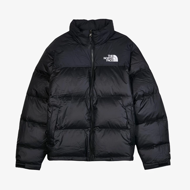 90s Nostalgia | Το puffer jacket που έχει ξετρελάνει τις fashionistas και είναι παντού sold out