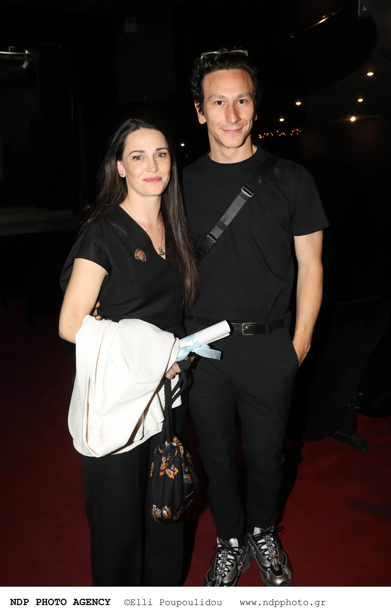Power couple in black | Ο Μιχάλης Σαράντης και η Μαίρη Μηνά σε μια πραγματικά σπάνια εμφάνιση