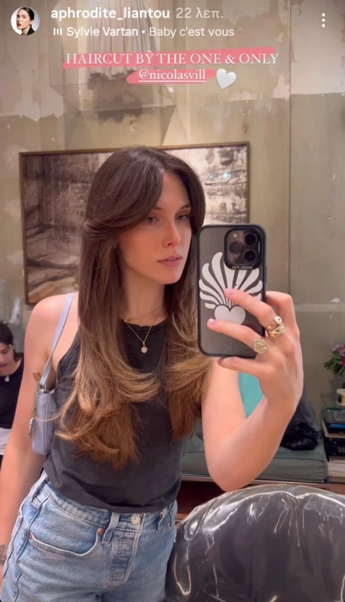 Η Αφροδίτη Λιάντου μόλις υιοθέτησε το κούρεμα που την έκανε να μοιάζει με Γαλλίδα