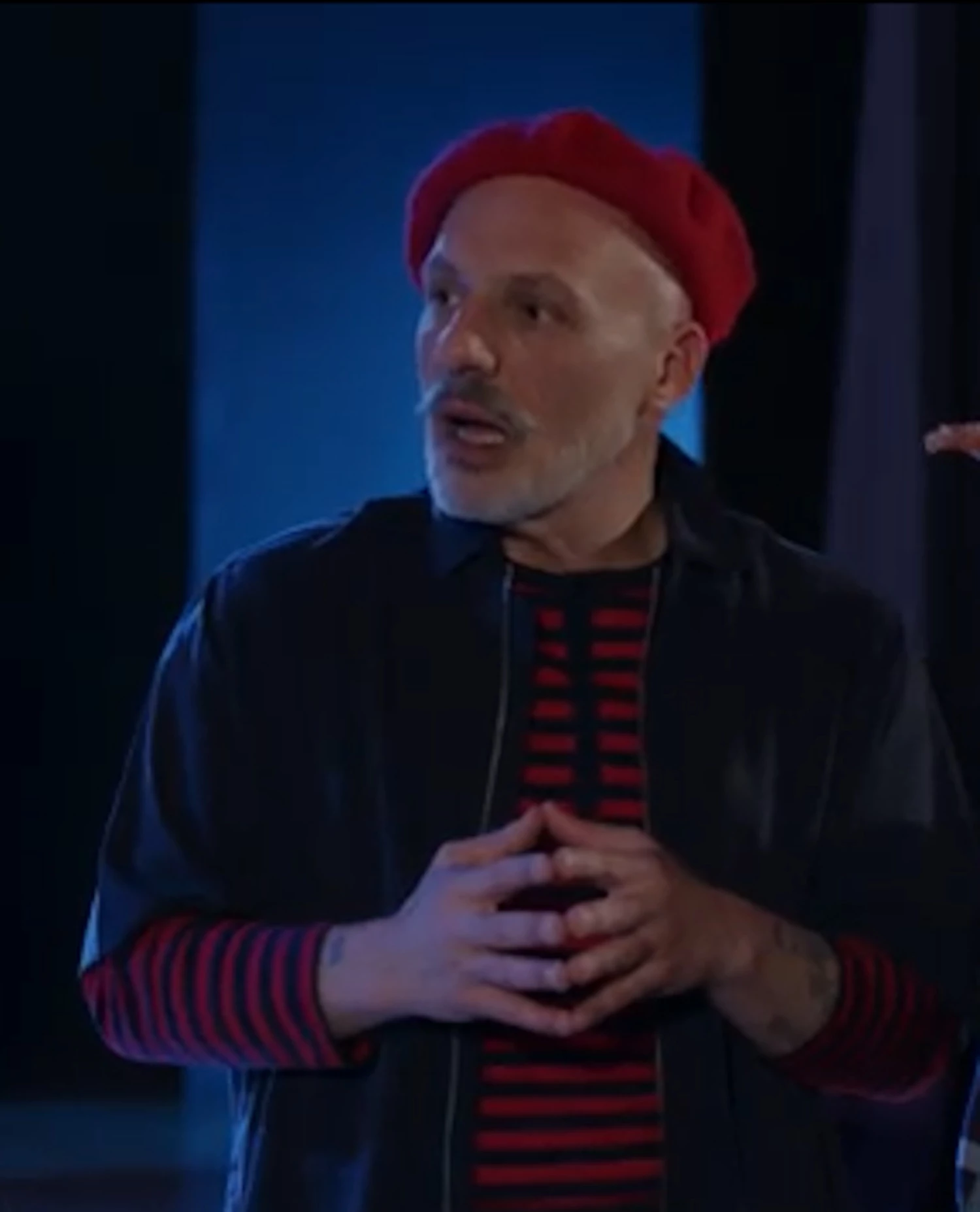 Νίκος Μουτσινάς