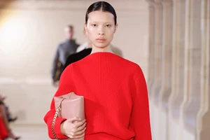 Μετά το Tomato Girl, έρχεται το Frosty Girl | Πώς θα υιοθετήσεις την τάση που βλέπουμε παντού στα social media