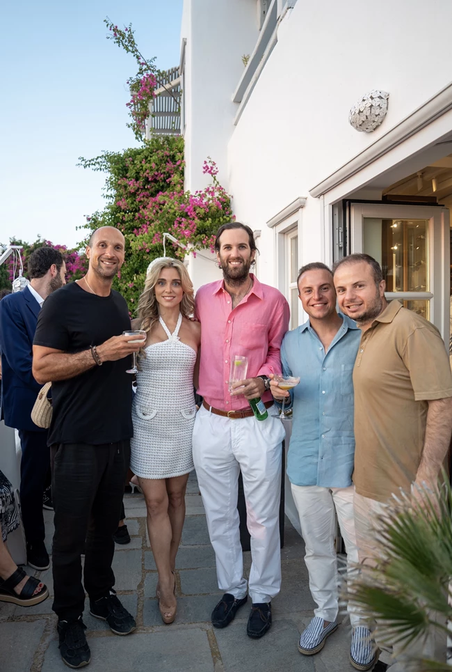 Το λαμπερό opening party για τη δημιουργική συνάντηση των ελληνικών brands Danelian - Marianna Lemos - Kalopsia στο Belvedere Hotel Mykonos και οι κομψοί καλεσμένοι που βρέθηκαν εκεί
