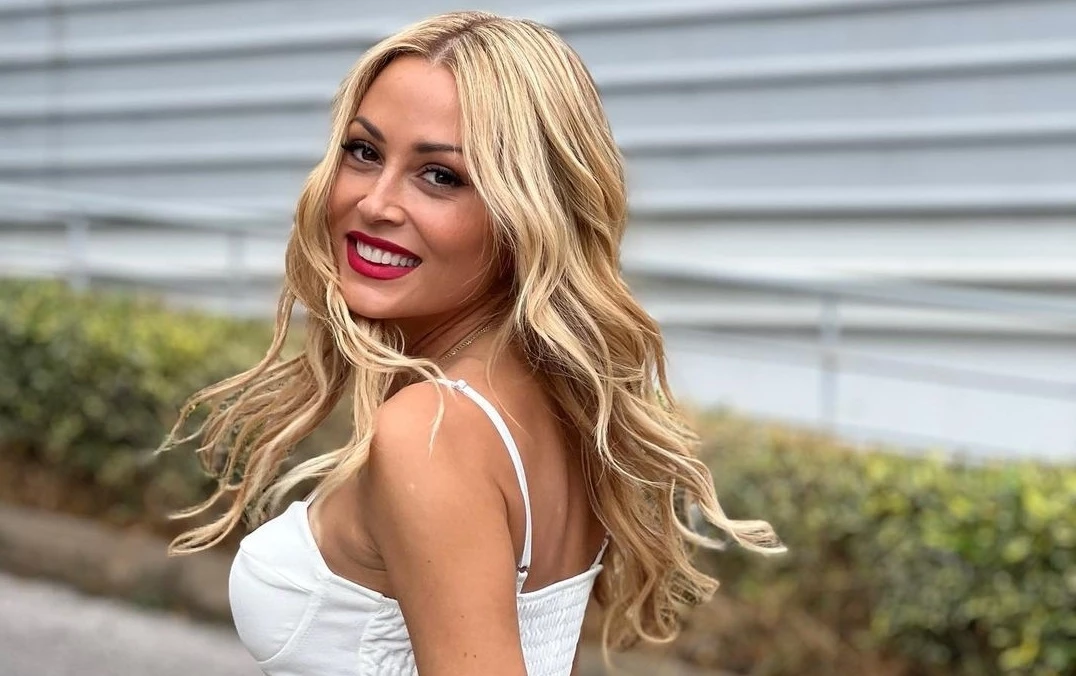 Ελένη Βουλγαράκη | Το κινηματογραφικό βίντεο στους δρόμους της Λισαβόνας στην αγκαλιά του Φώτη Ιωαννίδη