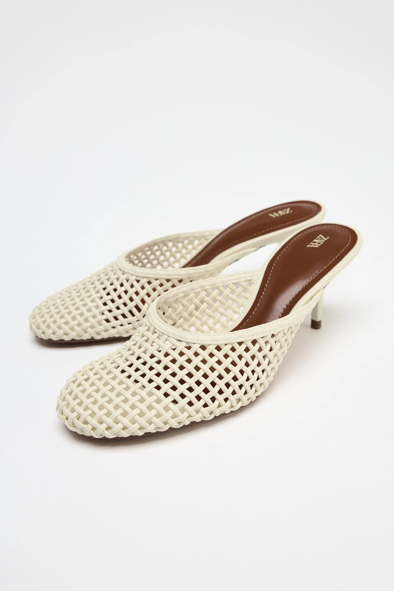 Παπούτσι με τακούνι τύπου mule Zara