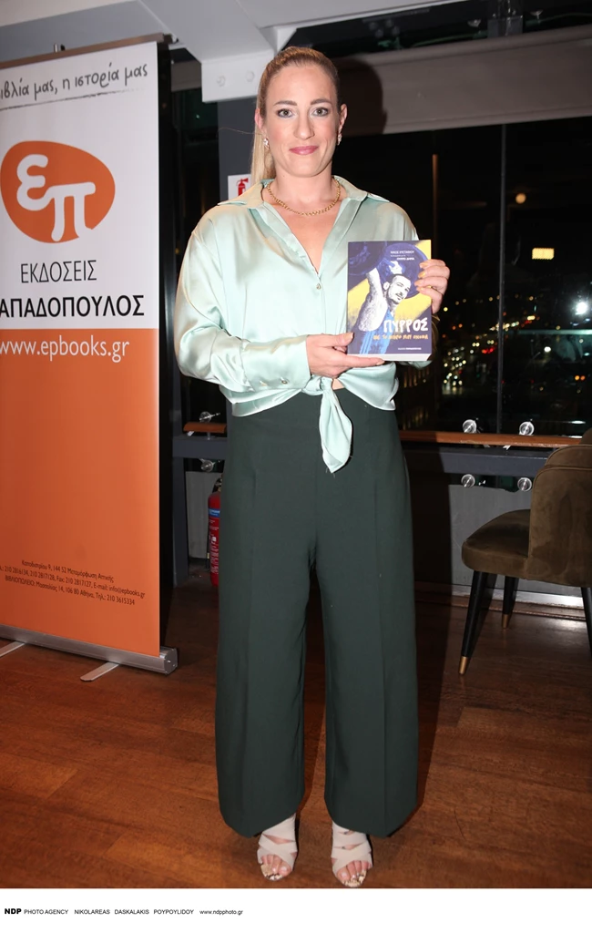 Αφροδίτη Σκαφιδά | Η σπάνια και εντυπωσιακή δημόσια εμφάνιση στο πλευρό του αγαπημένου της συντρόφου, Πύρρου Δήμα